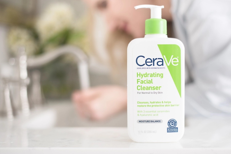 CeraVe Hydrating Facial Cleanser - Một trong những loại sữa rửa mặt không tạo bọt tốt nhất trên thị trường