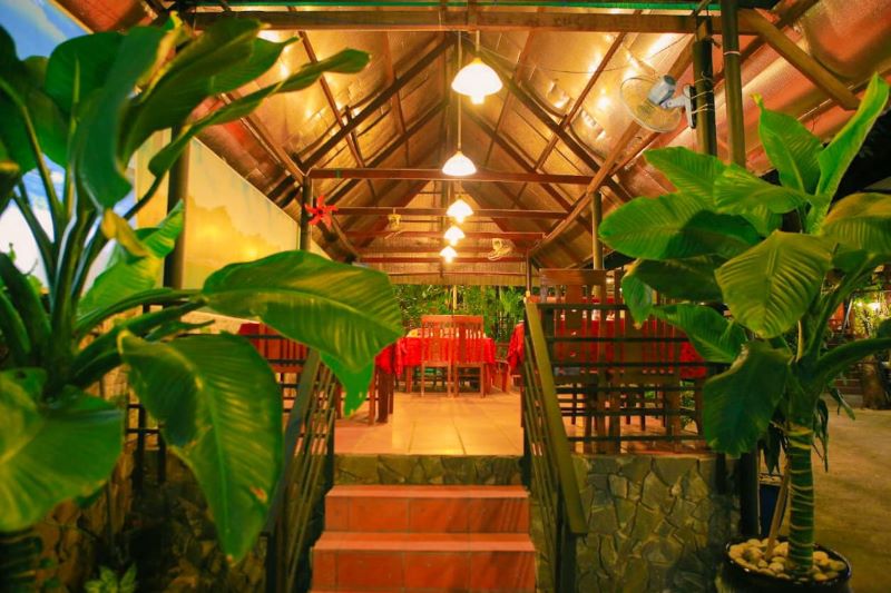 Không gian nhà hàng Phú Quốc đơn giản mộc mạc