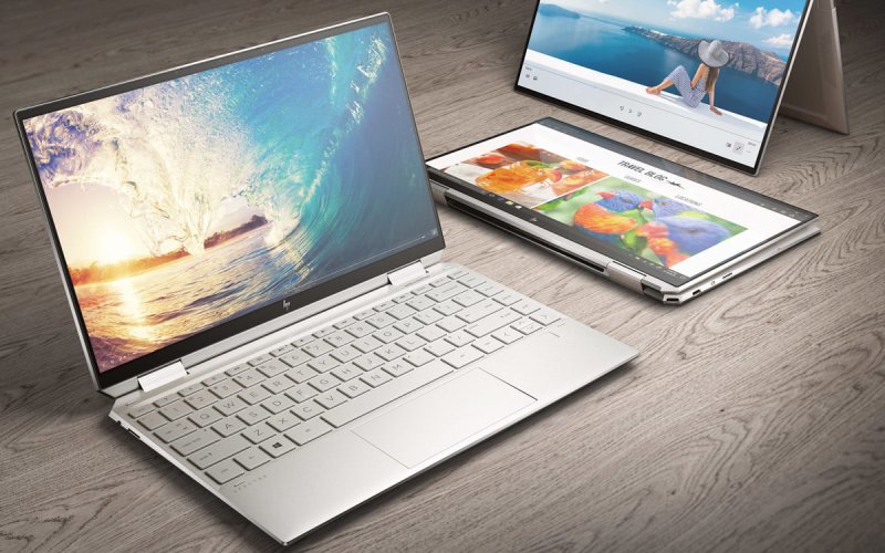 Thiết kế gập 360 độ trên chiếc laptop HP Spectre Pro X360 G2