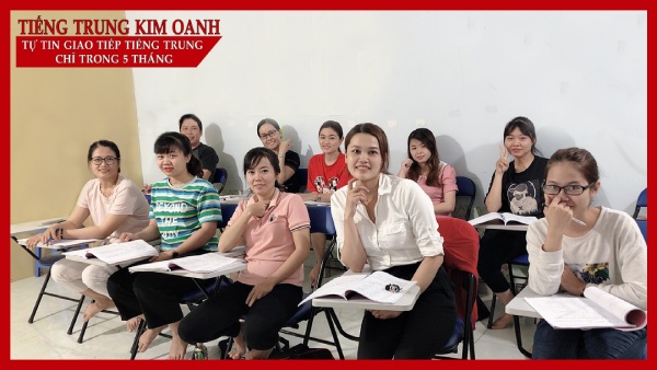 Học viên tạo trung tâm tiếng Trung Kim Oanh