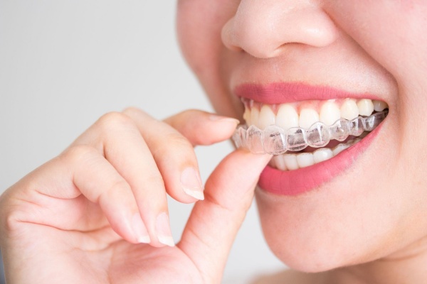 Cách giảm đau hiệu quả khi cấy răng implant