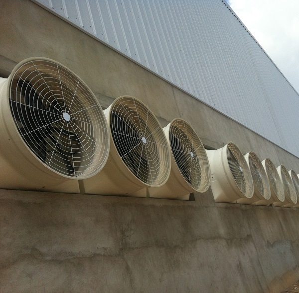 Quạt Composite tiết kiệm điện năng, vận hành êm ái