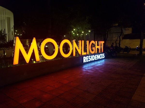 Gắn hệ thống đèn chiếu sáng bên trong