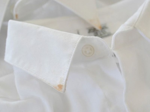 Bí quyết tẩy trắng quần áo sáng bền đẹp theo thời gian