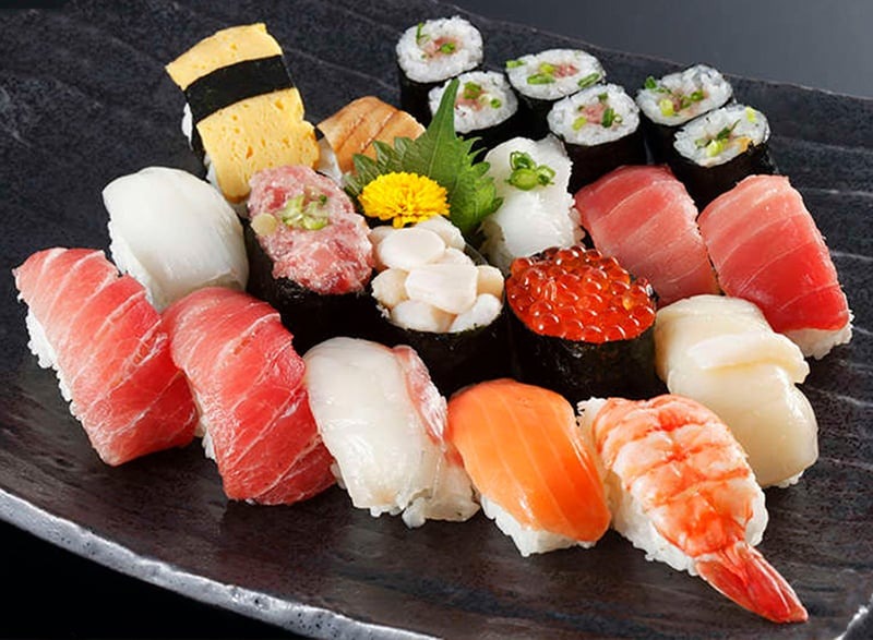 Gợi ý top 10 loại sushi phổ biến và dễ ăn nhất cho thực khách