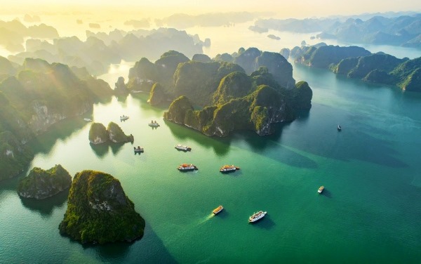 halong-bay-a-world-class-cruise-1