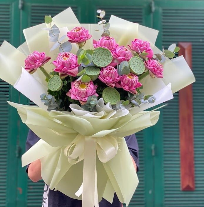 Hoa sen sinh nhật đẹp: Lựa chọn tinh tế thay lời chúc bình an