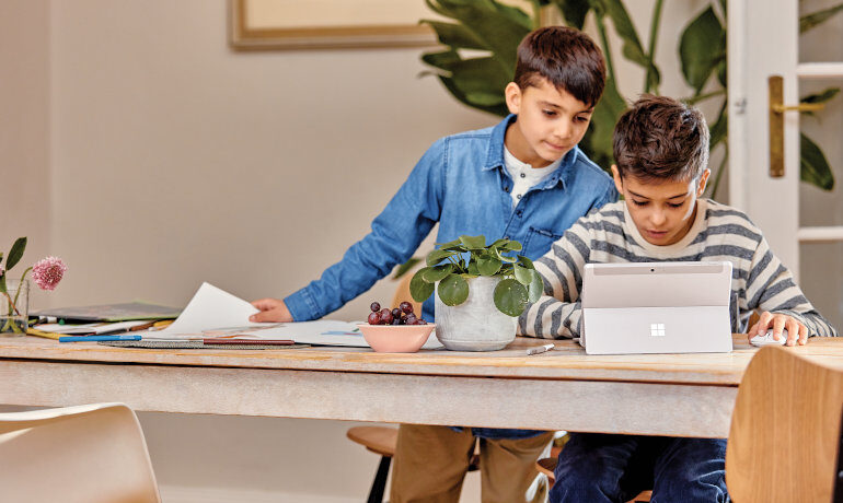 Office 365 cho học sinh học online ổn định trên laptop
