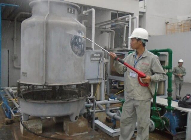 Bí quyết vệ sinh tháp giải nhiệt sạch sâu, bền bỉ
