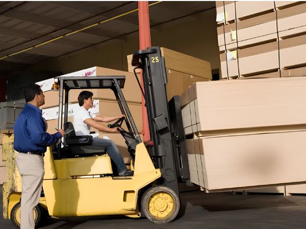 Bình ắc quy xe nâng điện: Cấu tạo, tuổi thọ và cách lựa chọn phù hợp