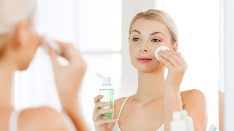 Sử dụng mỹ phẩm và chăm sóc da chưa đúng