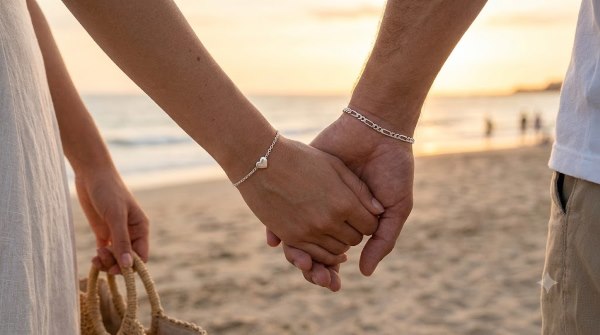 Vòng tay bạc đôi: Gợi ý chọn vòng cho hai người