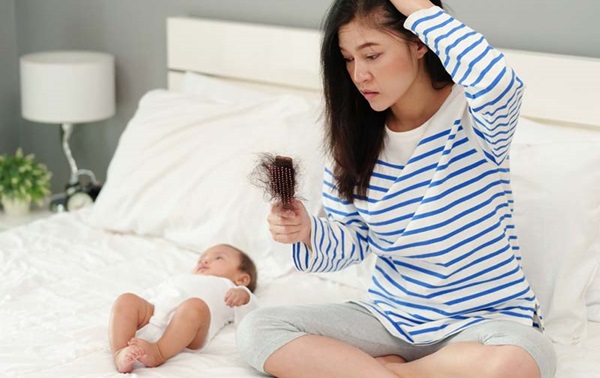Rụng tóc thiếu chất gì? 7 dưỡng chất quan trọng giúp tóc khỏe